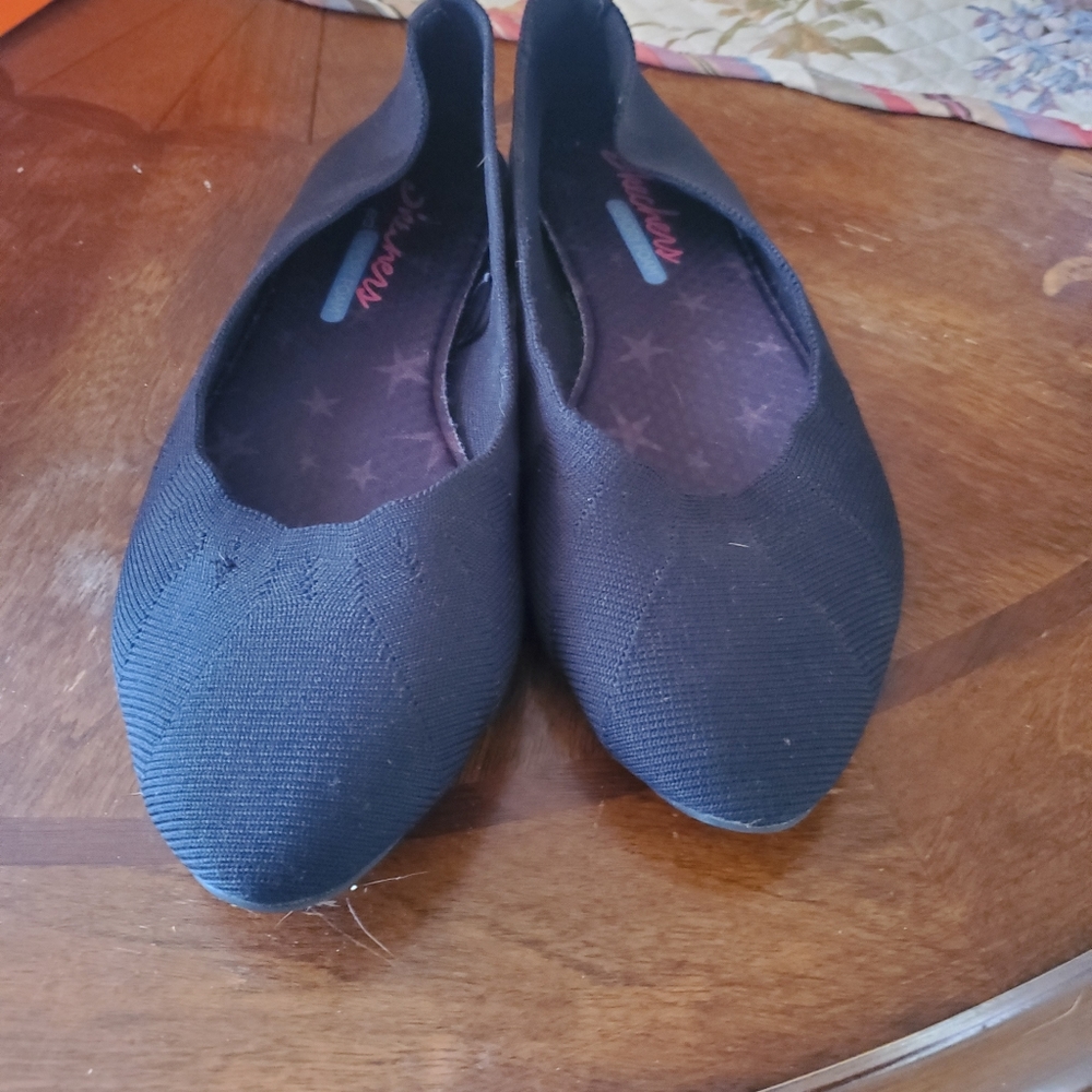 Skecker Slip-on